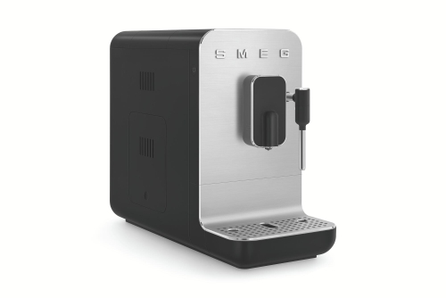Täysautomaattinen espressokeitin höyrytoiminnolla, musta - Smeg