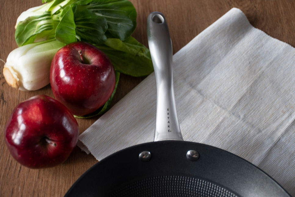 Paistinpannu, kevyt valurauta, tarttumaton - Satake