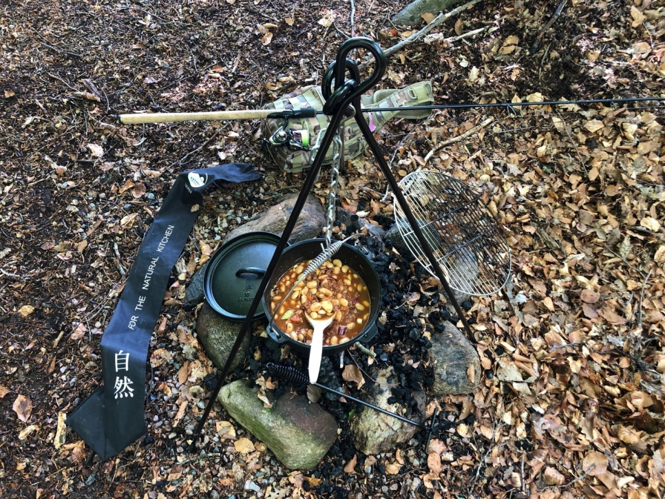 Tri-Pod, 1 ketju, koukut ja kangaslaukku, pieni - Satake