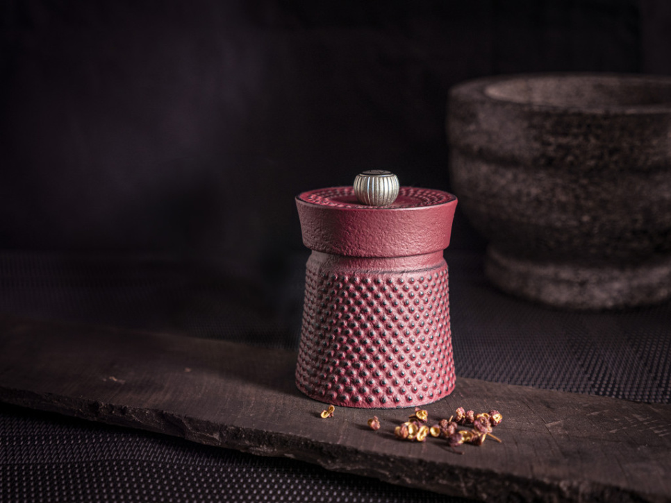 Pippurimylly, 8 cm, Bali, Valurauta, Punainen - Peugeot