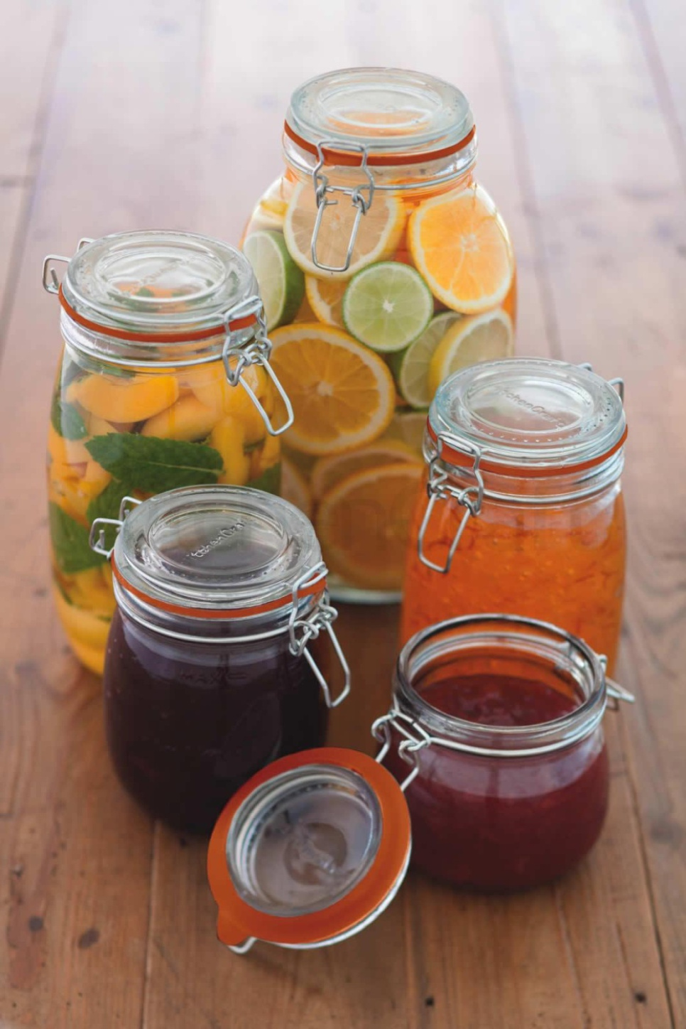 Lasipurkki patentoidulla kannella, 1500 ml Lasipurkki patentoidulla kannella, 1500 ml