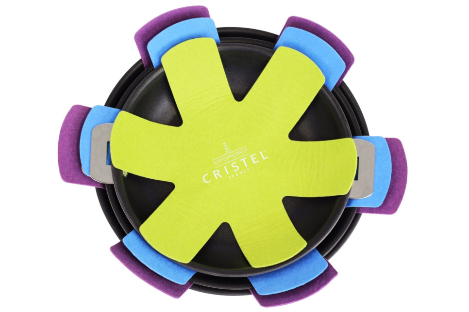 Suojus pinnoitettujen paistinpannujen pinoamiseen, 3 kpl - Cristel Suojus pinnoitettujen paistinpannujen pinoamiseen, 3 kpl - Cristel