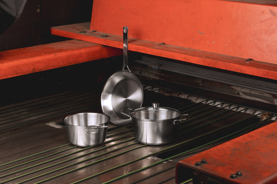 Ruostumattomasta teräksestä valmistettu paistinpannu, 1826 - Cristel