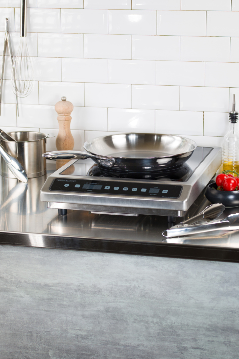 Ruostumattomasta teräksestä valmistettu paistinpannu Tarkkuusmalli, CastelPro - Cristel Ruostumattomasta teräksestä valmistettu paistinpannu Tarkkuusmalli, CastelPro - Cristel