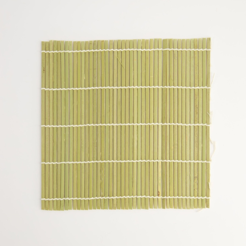 Bambu sushimatto, 24 x 24 cm ryhmässä Ruoanlaitto / Keittiövälineet / Aasialainen ruoanlaitto @ KitchenLab (1317-33026)