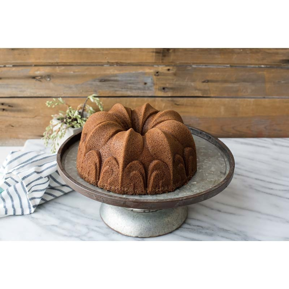 Kakkuvuoka Fleur De Lis Bundt Pan - Nordic Ware