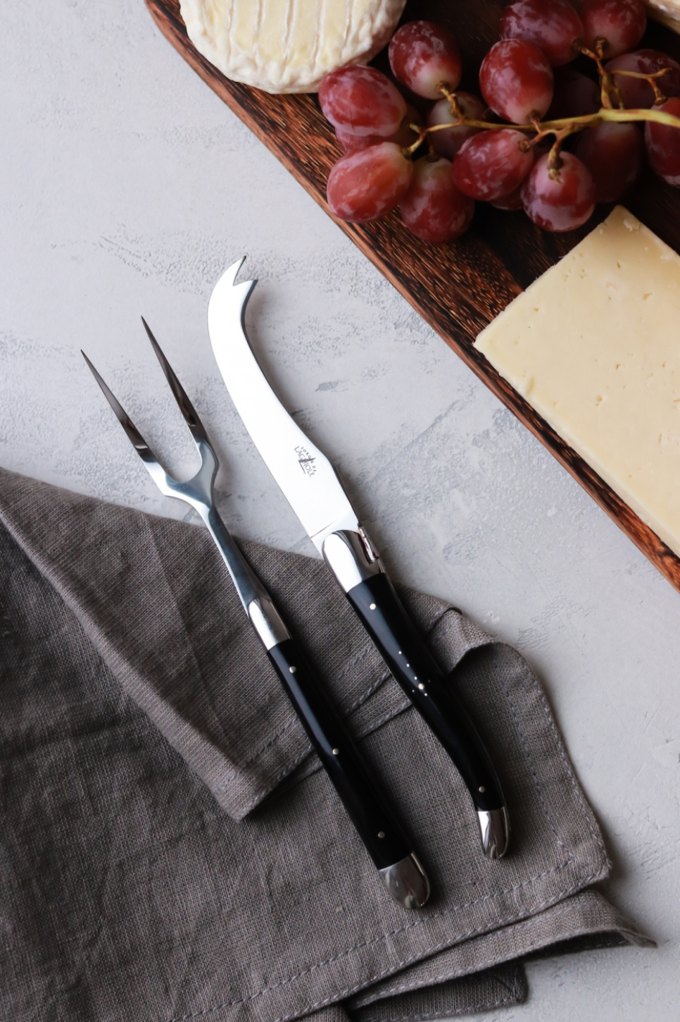 Juustosetti, Tumma sarvikahva, kiillotettu, Tradition - Forge de Laguiole