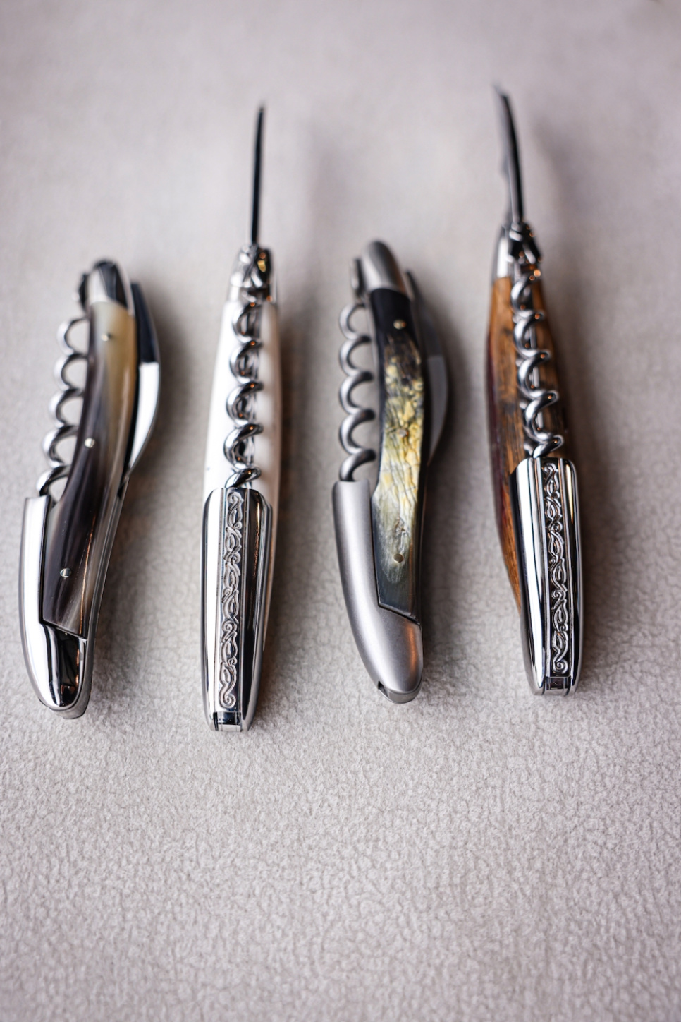 Sommelier veitsi luusta, damassiinoitu koristeella, kokoelma - Forge de Laguiole