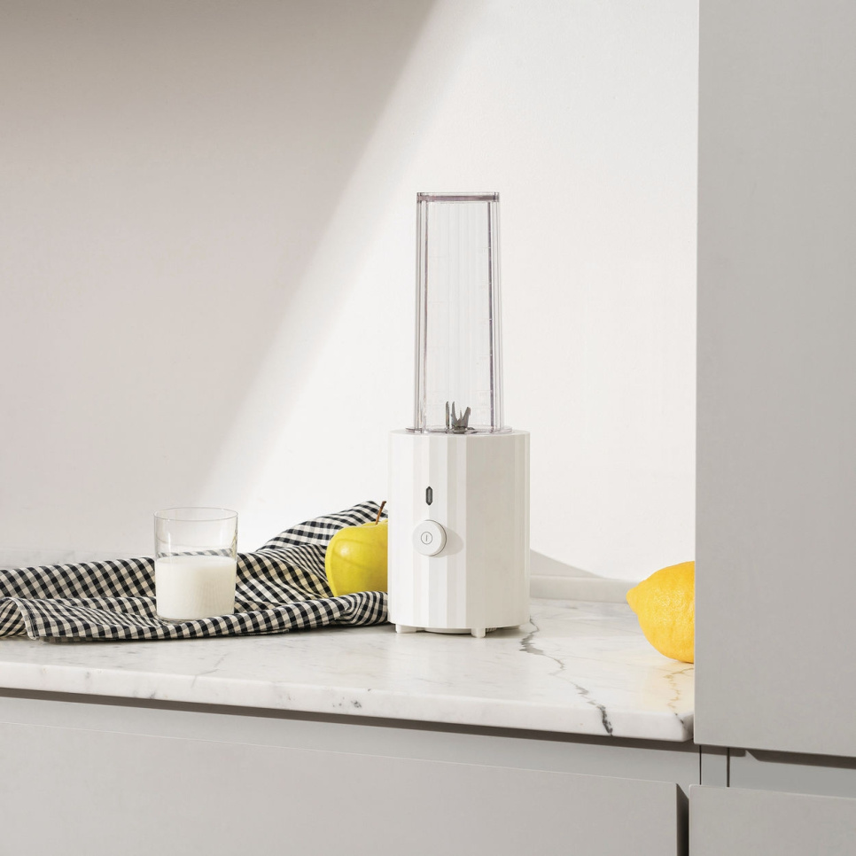 Henkilökohtainen tehosekoitin / minisekoitin, Plissé, valkoinen - Alessi