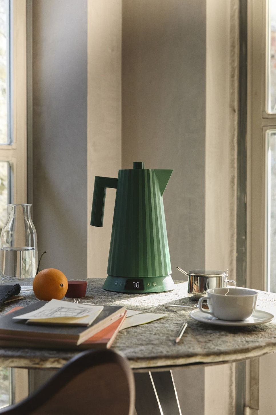 Vedenkeitin lämpötilan säädöllä, Plissé, vihreä - Alessi