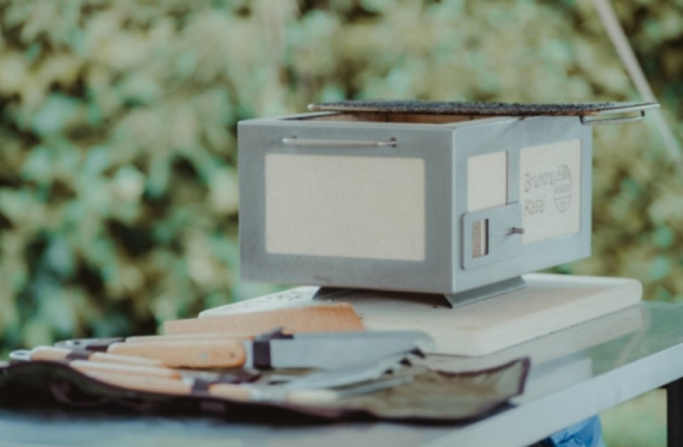 Pöytägrilli/conrogrilli ruostumattomalla teräsrungolla, Little 40 x 26 cm - Kasai