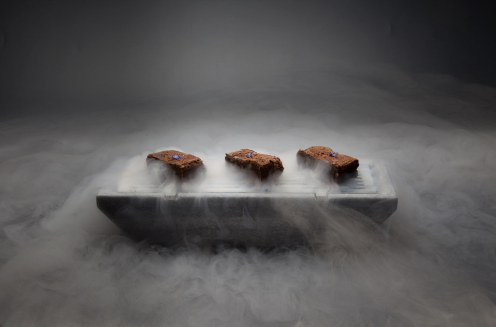 Jäägrilli nestemäisen typen tai hiilihapotetun jään kanssa tarjoiluun - 100% Chef