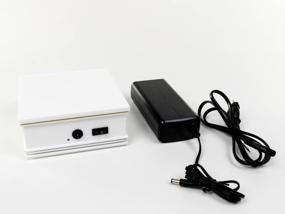 Langaton asema Tesla - 100% Chef