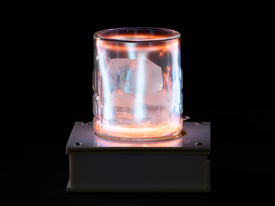 Lasi Tesla, Whisky Ne - 100% Chef Lasi Tesla, Whisky Ne - 100% Chef