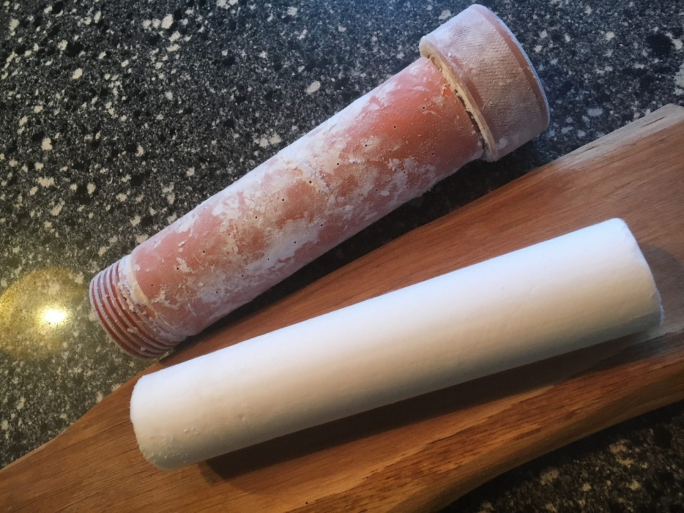 Tarvikkeet hiilihapotetun jään valmistukseen - IceBerg