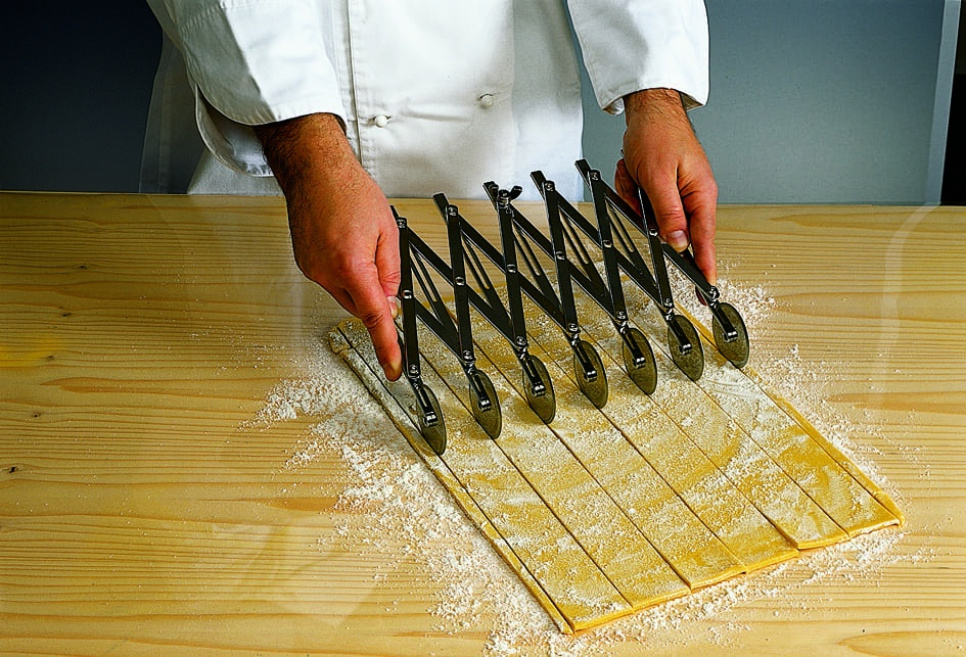 Taikinaleikkurit, eri kokoja - Martellato