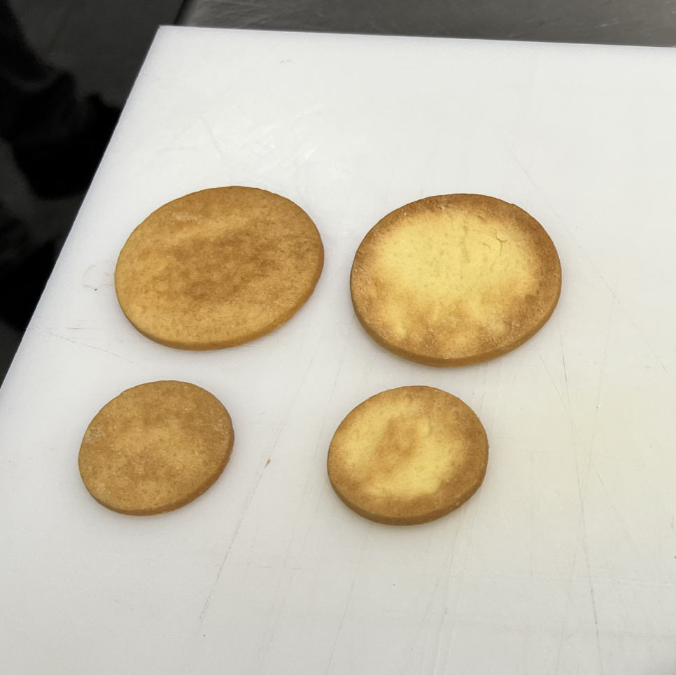 Mikropaperi, mikroperforoitu leivinpaperi 60x40 cm, 200-pakkaus - Martellato Mikropaperi, mikroperforoitu leivinpaperi 60x40 cm, 200-pakkaus - Martellato