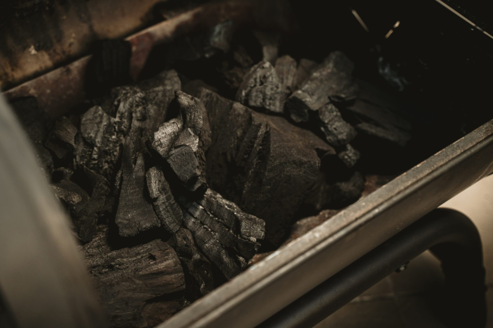 Grillkul, Chunx XL - Hardwood Lump Charcoal, 15,88 kg - Jealous Devil