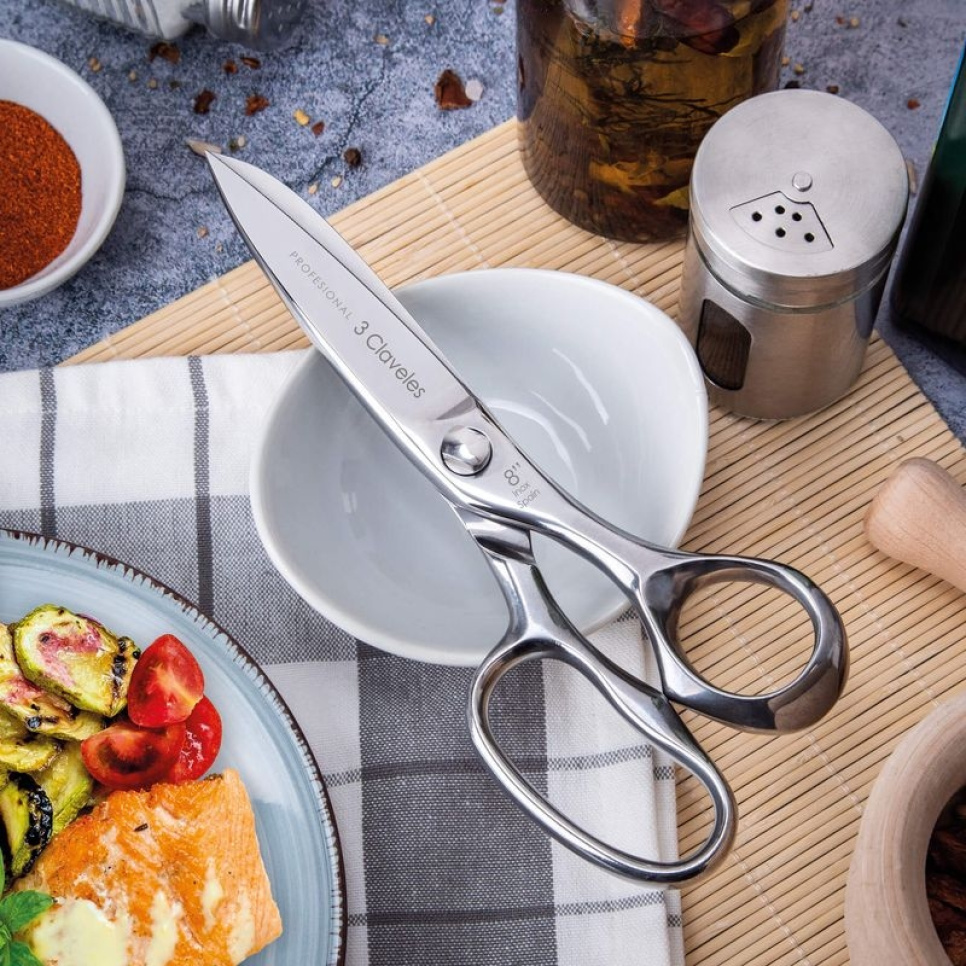 Ruostumattomasta teräksestä valmistetut keittiösakset, Prof-Class - 3 Claveles