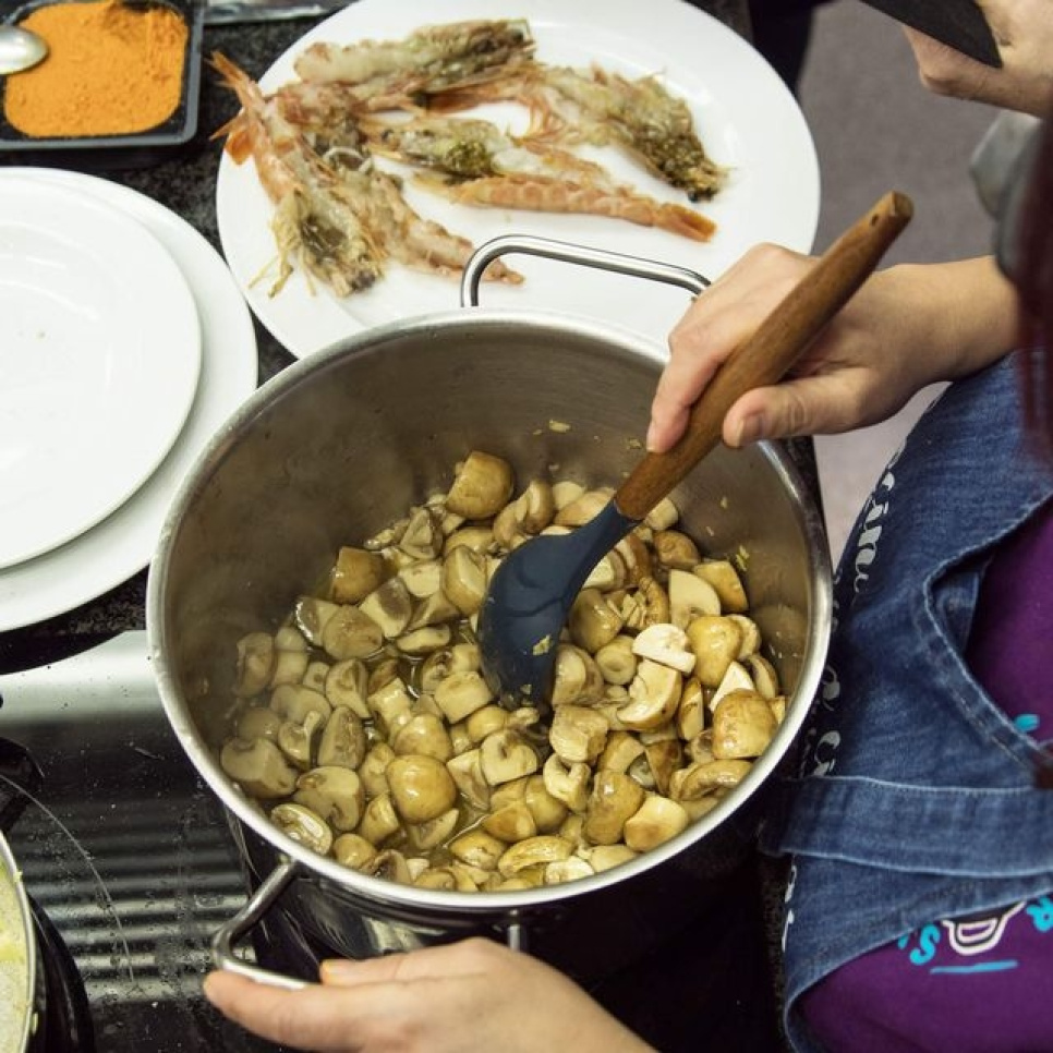 Tarjoilulusikka, 32 cm - 3 Claveles