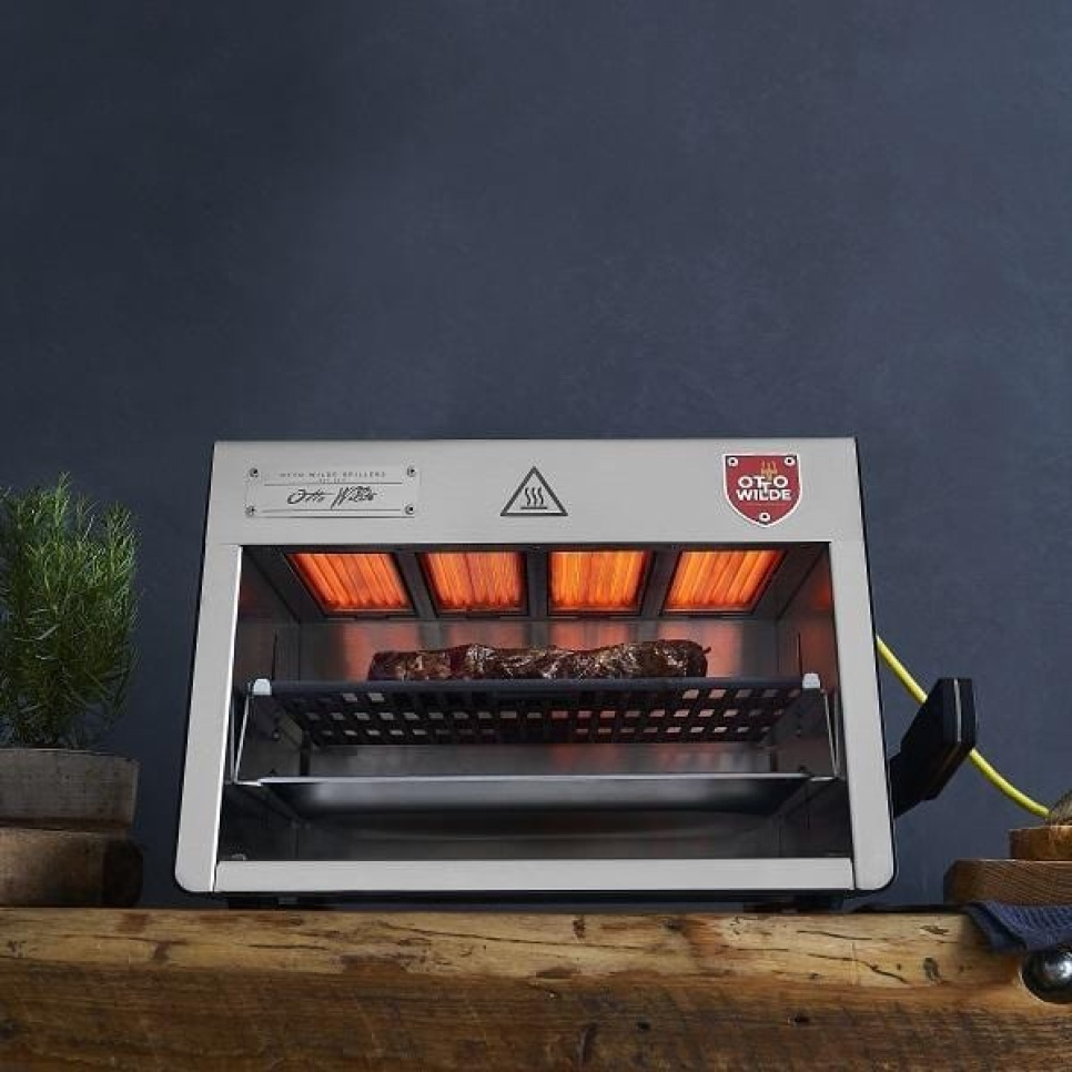 Salamanteri O.F.B, sähkö - Otto Wilde