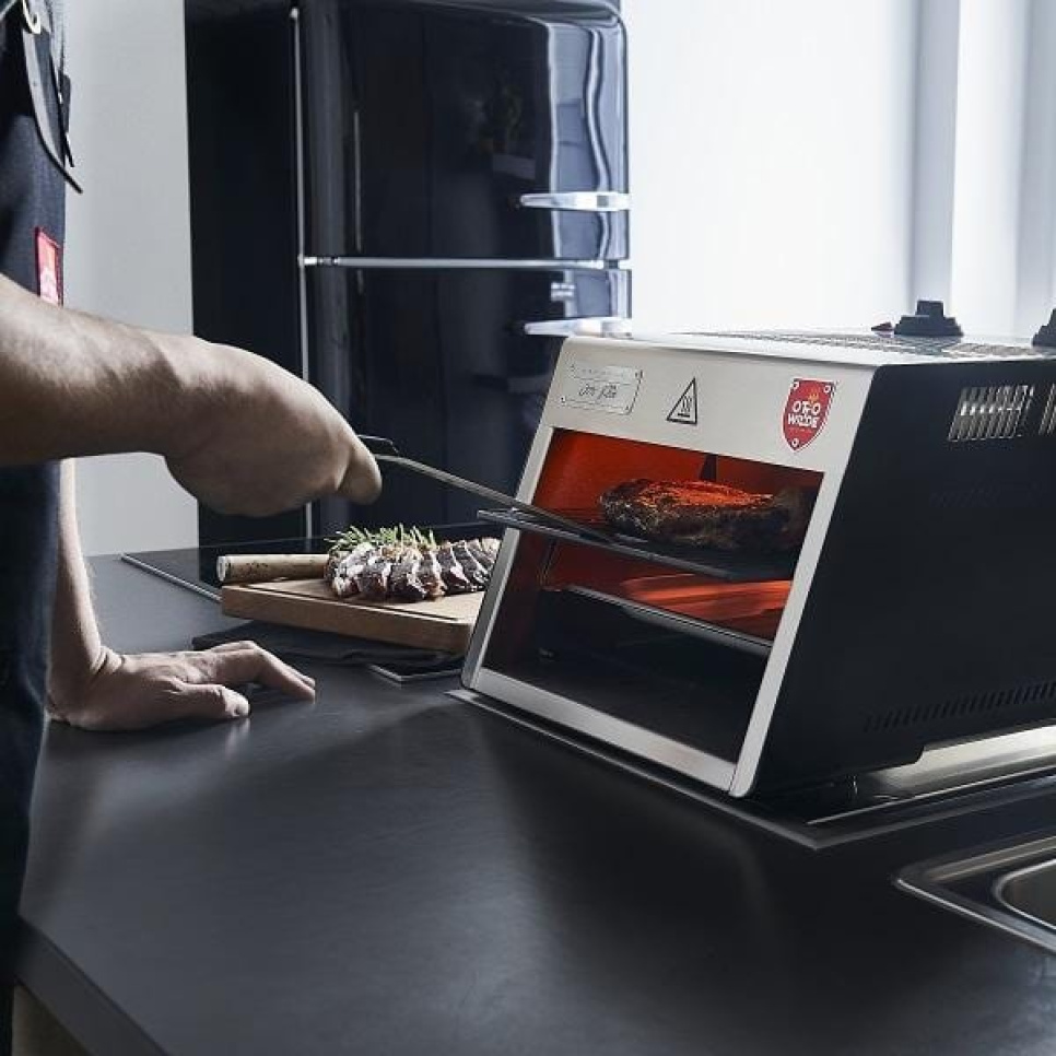 Salamanteri O.F.B, sähkö - Otto Wilde