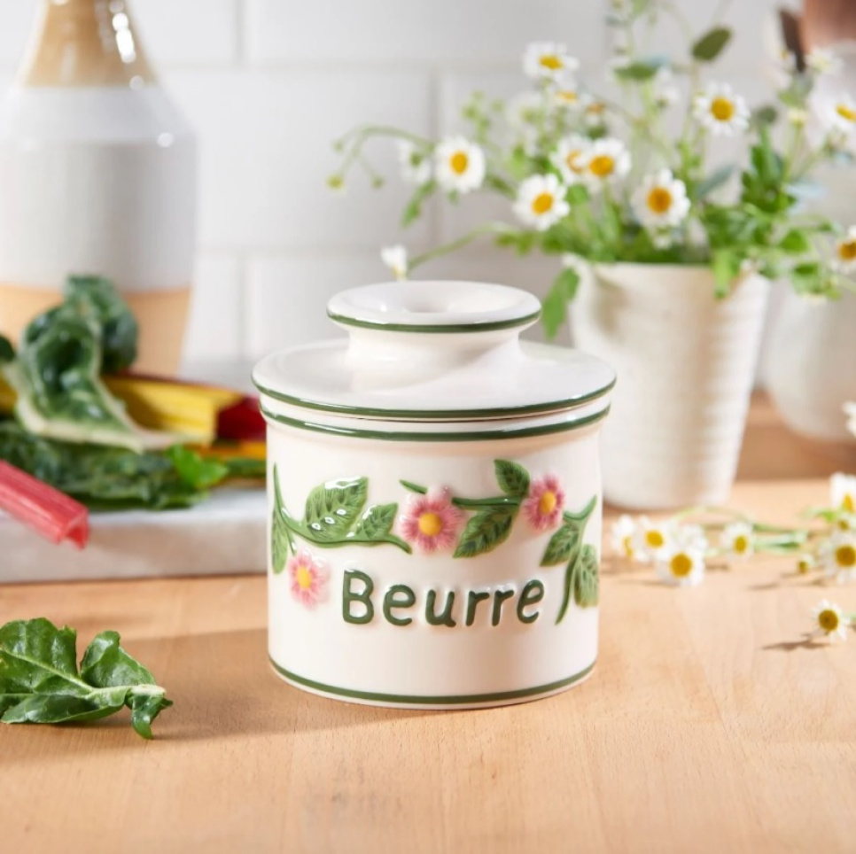 Voiastia, Floral - Butter Bell®