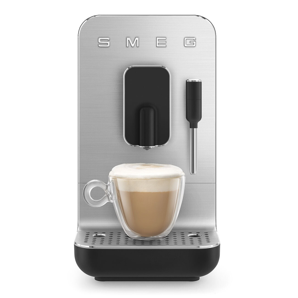 Täysautomaattinen espressokeitin höyrytoiminnolla, musta - Smeg Täysautomaattinen espressokeitin höyrytoiminnolla, musta - Smeg