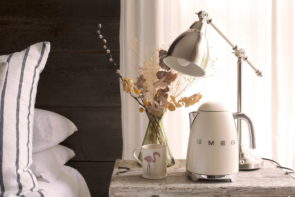 Vedenkeitin, 1,7 L, Cream - Smeg