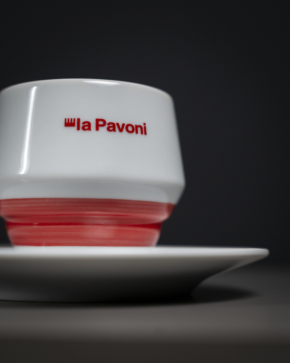Cappuccino-kupit ja lautaset, 4-pack - La Pavoni
