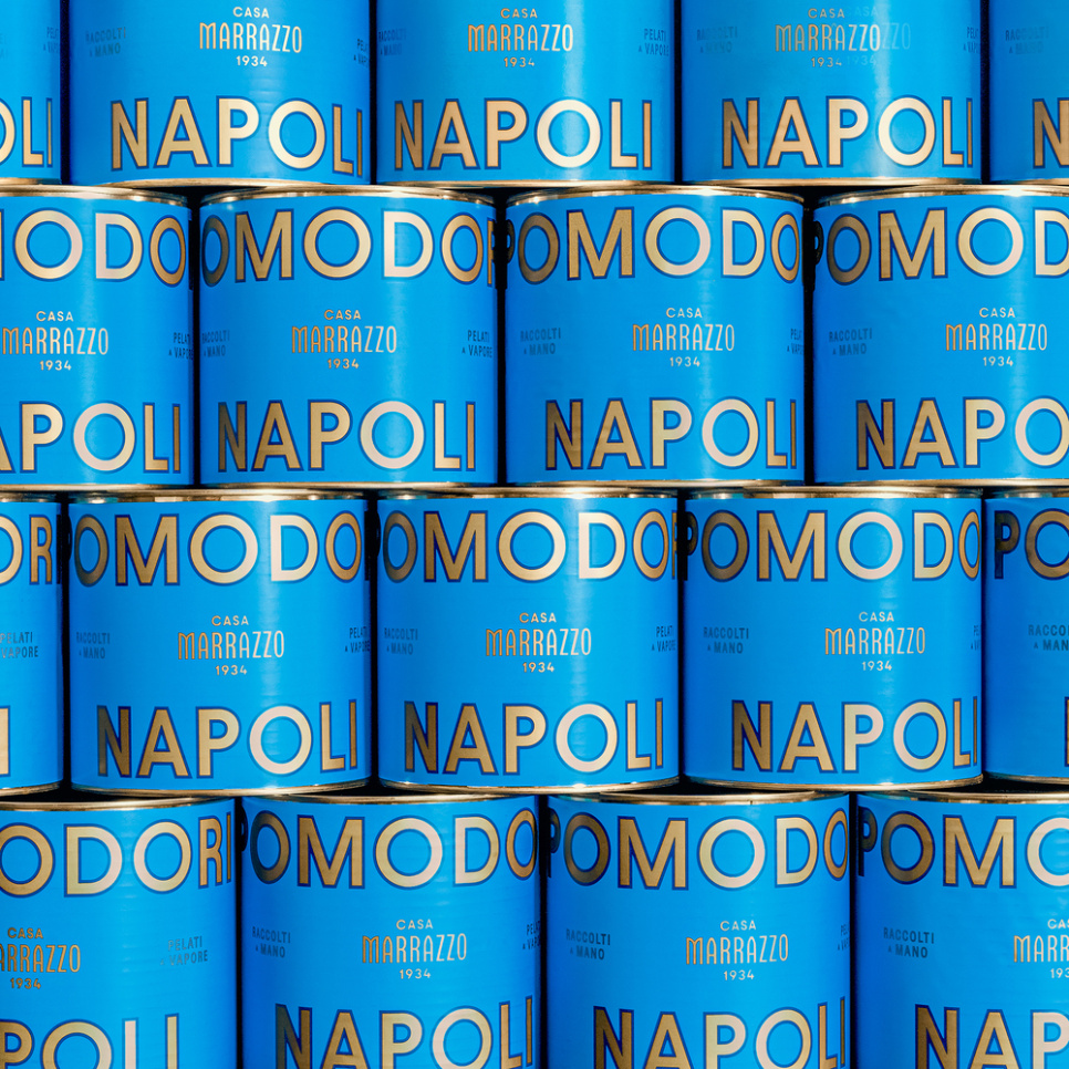 kokonaiset tomaattisäilykkeet, Pomodori Napoli, 2550g - Casa Marrazzo