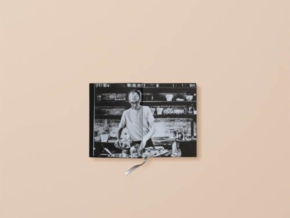 Tarinoita ja reseptejä: Asiatiska utflykter med oförklarliga avstickare, Deluxe box - Erik Videgård