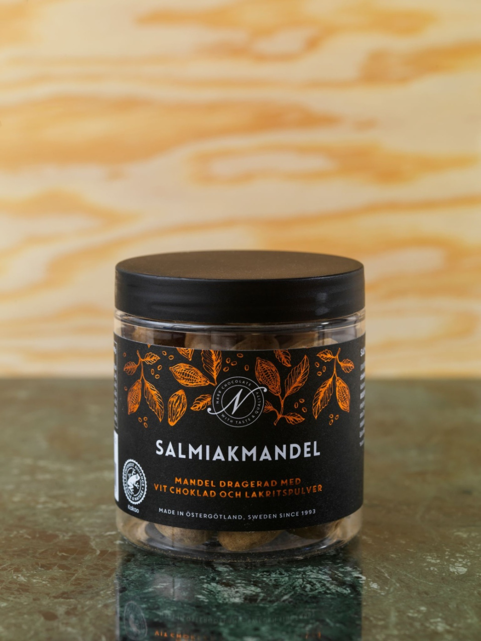 Salmiamandler, 150g - Narr Chocolate ryhmässä Ruoanlaitto / Tuontituotteet @ KitchenLab (2070-26802)