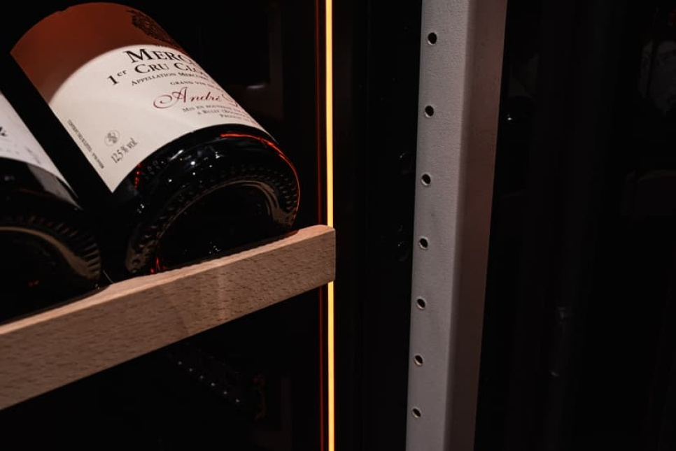 Viinikaappi Storage 200, Yksi vyöhyke, Musta, Oikea - Vigneron