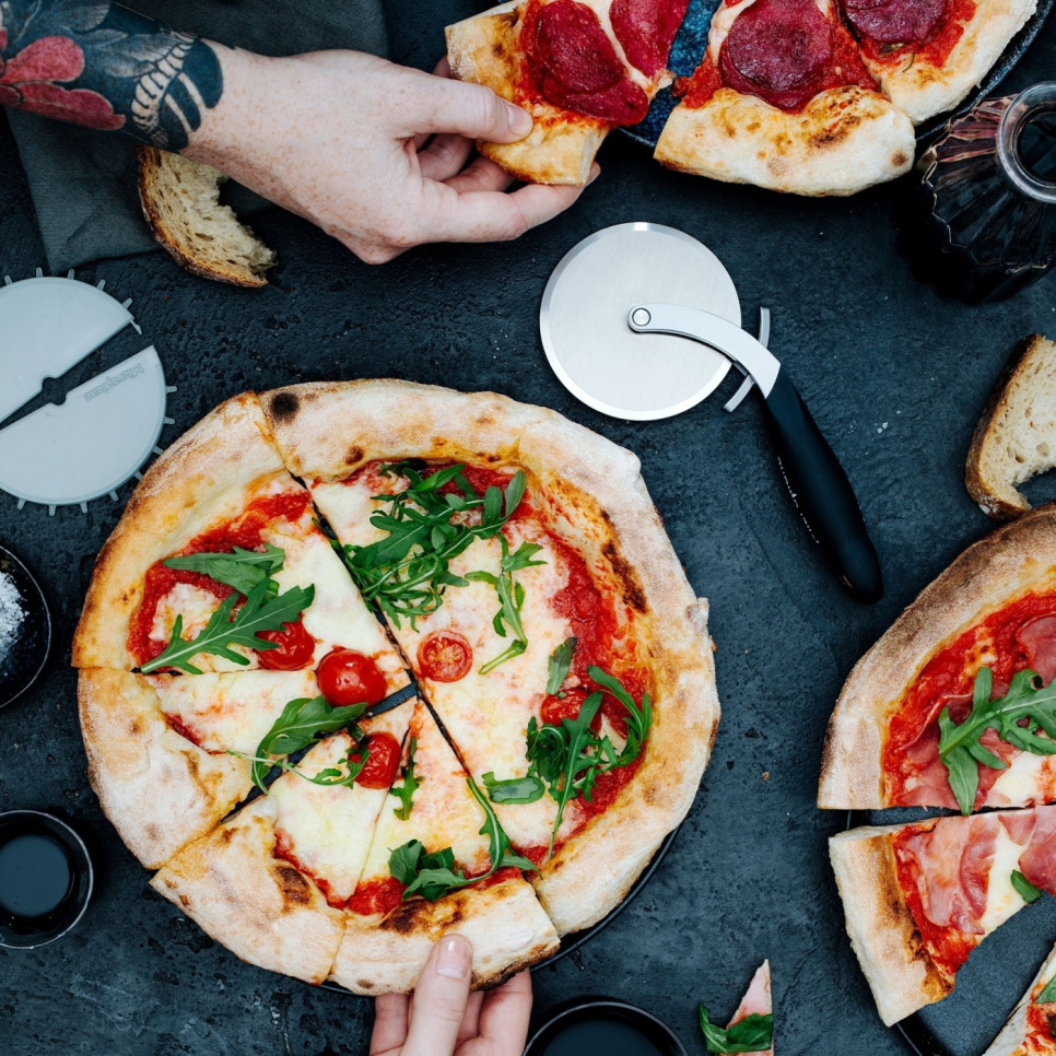 Pizzapyörä, Professional Pizza Wheel - Microplane Pizzapyörä, Professional Pizza Wheel - Microplane