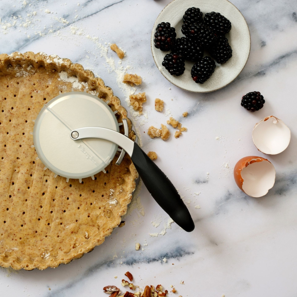 Pizzapyörä, Professional Pizza Wheel - Microplane Pizzapyörä, Professional Pizza Wheel - Microplane