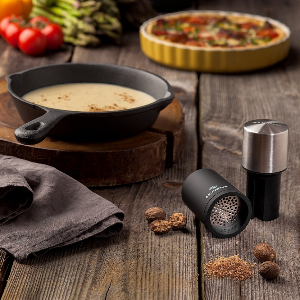 Maustemylly säilytyksellä, 2in1 - Microplane - Microplane Maustemylly säilytyksellä, 2in1 - Microplane - Microplane