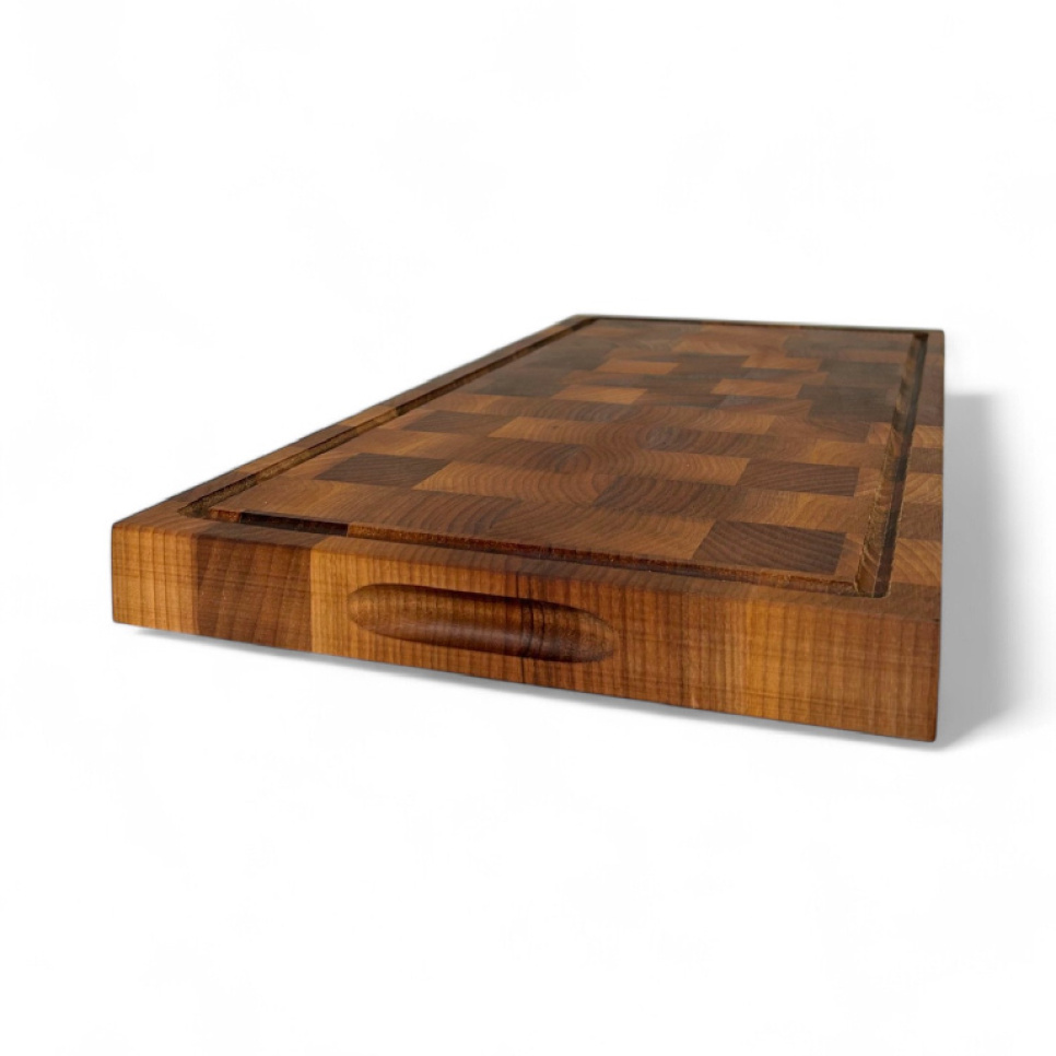 Pähkinäpuun päätylauta, 54x30x4 cm - AT-Line ryhmässä Ruoanlaitto / Keittiövälineet / Leikkuulaudat @ KitchenLab (2212-30596)