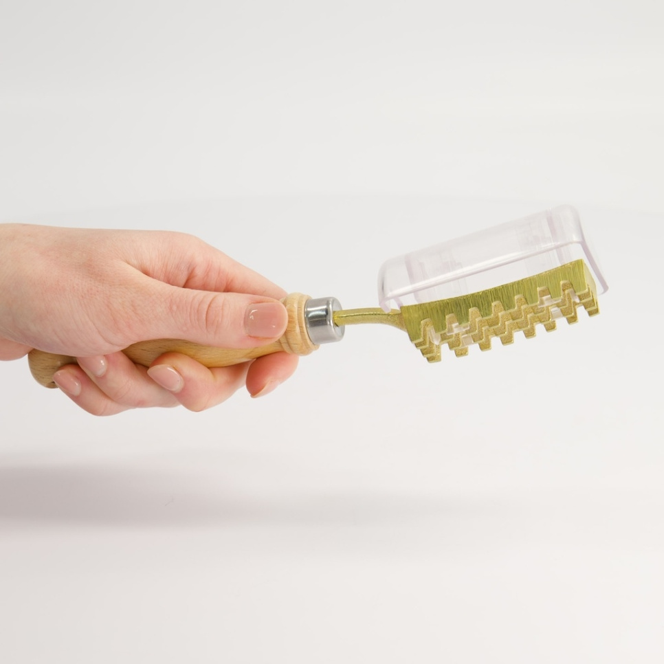 Japanilainen kalansaksa messingistä