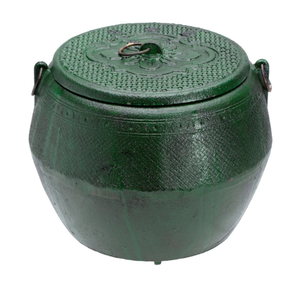 Binchotanin sammutus- ja varastointisäiliöt