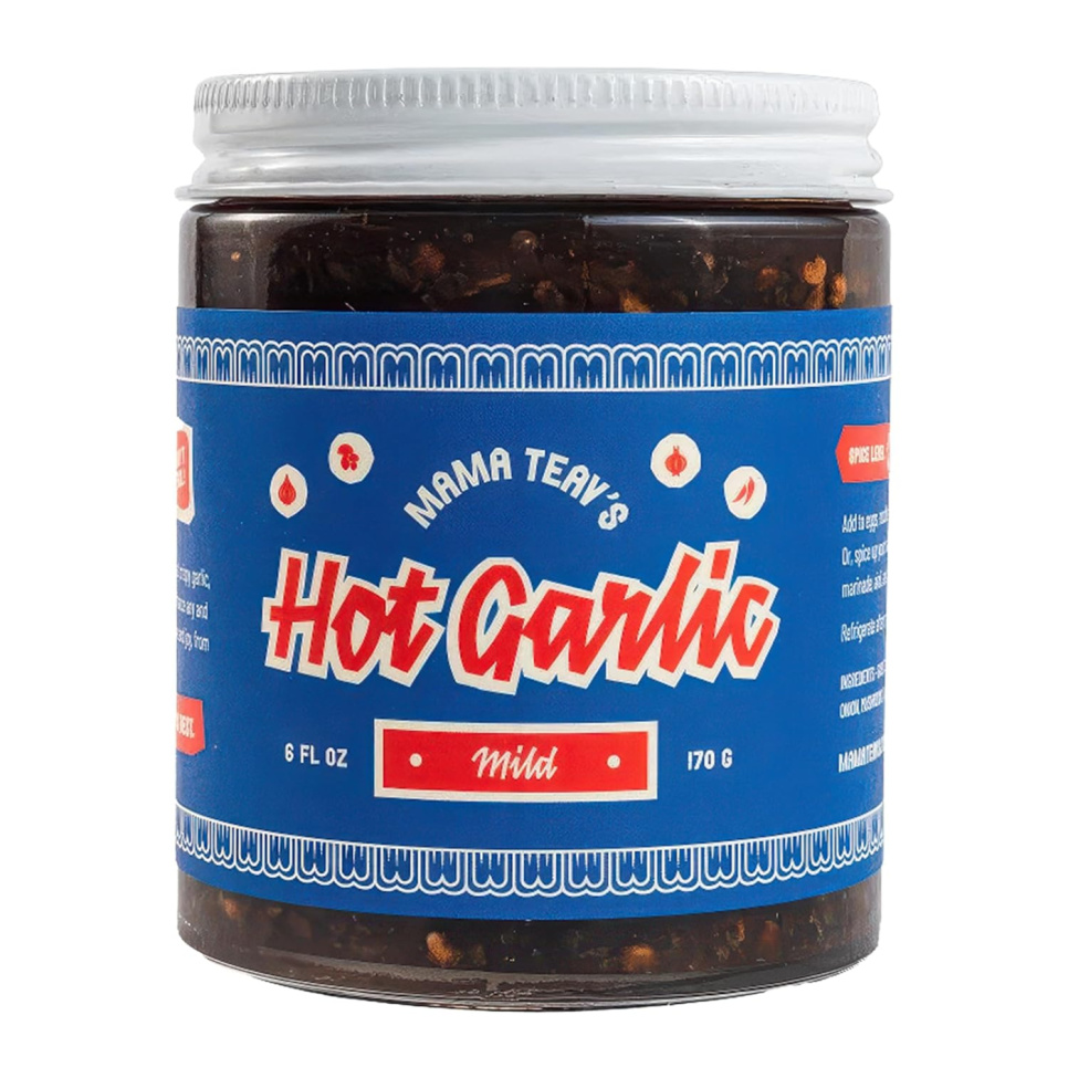 Mama Teav\'s Hot Garlic Chili Crisp (Mild), 170 g ryhmässä Ruoanlaitto / Tuontituotteet @ KitchenLab (2253-33184)