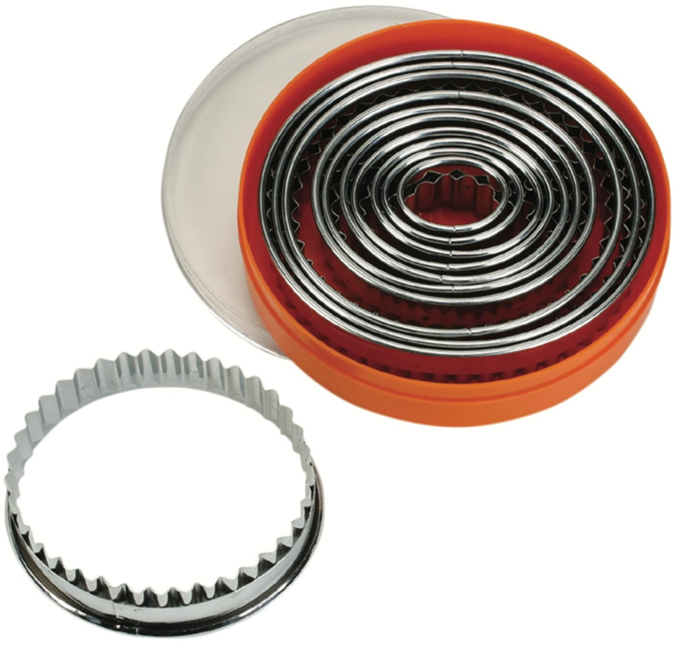 Aaltomaiset soikeat muotit, 12 kappaleen sarja - Schneider ryhmässä Leipominen / Leivontatarvikkeet / Leikkurit & muottirenkaat @ KitchenLab (2254-33775)